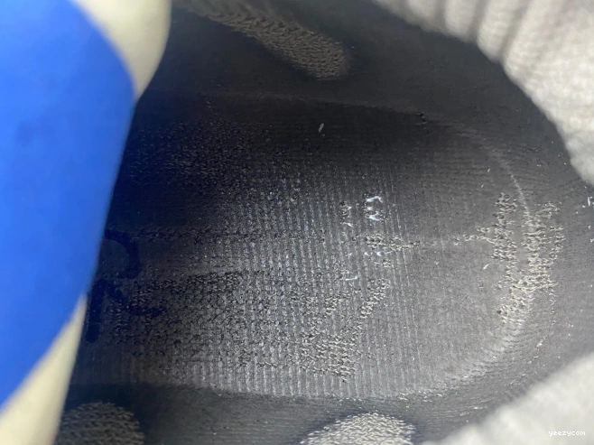 450 Adidas Cinder Yeezy GX9662 0823